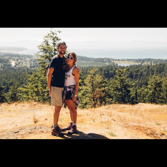 Meet your Posher, Shannon - Picture 1 of 1